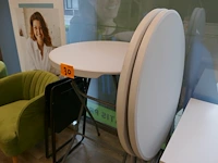 Party tafels + klapstoelen - afbeelding 2 van  3