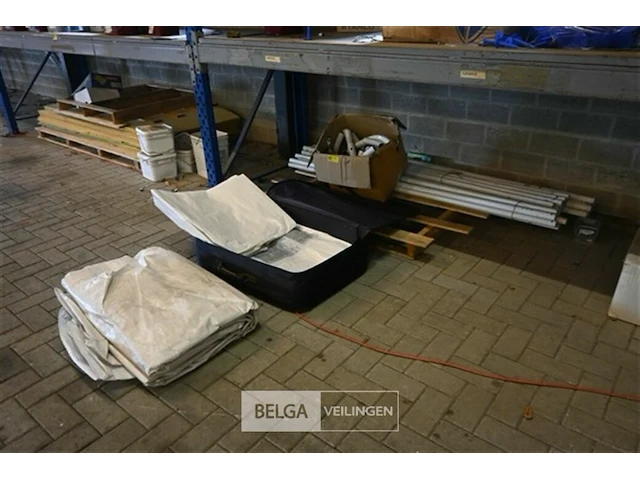 Partytent 4 x 8 meter - afbeelding 1 van  7