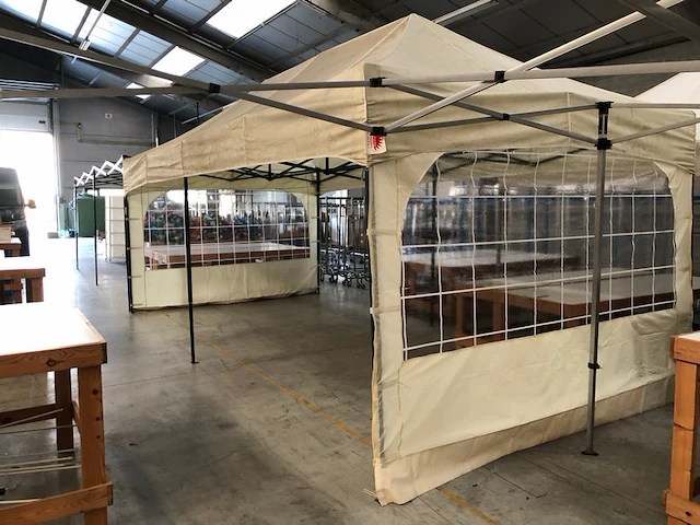 Partytent - afbeelding 1 van  4