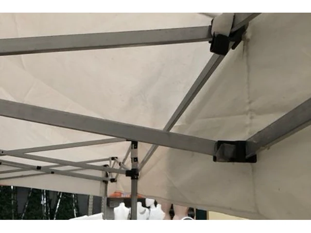 Partytent - afbeelding 5 van  5