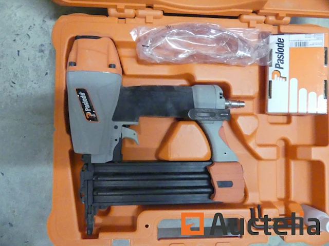 Paslode compressor & spijkermachine - afbeelding 3 van  7