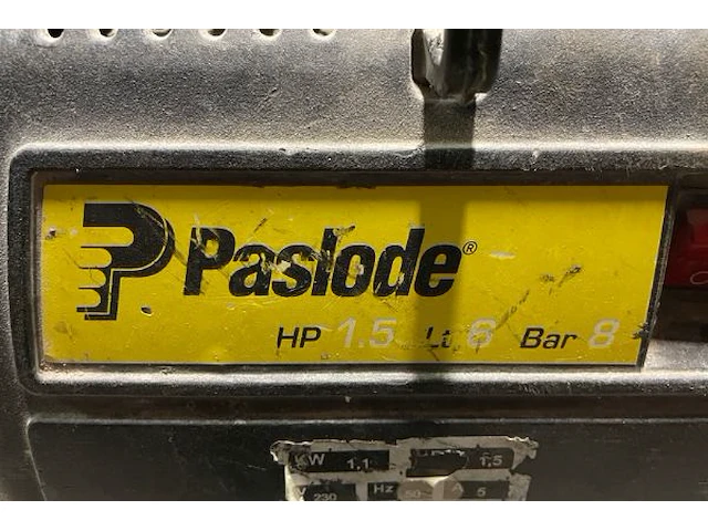 Paslode compressor - afbeelding 4 van  4