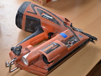 Paslode im90ci schiethamer - afbeelding 2 van  2