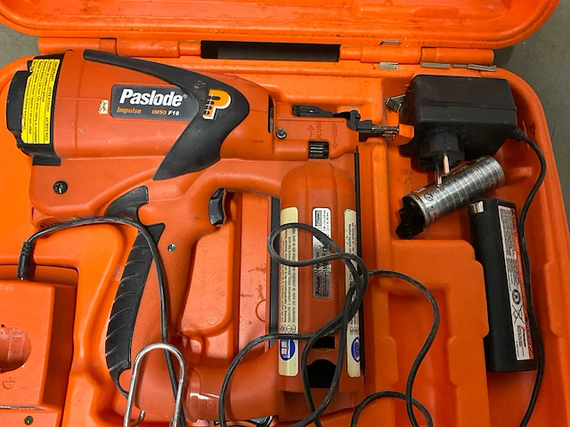 Paslode impulse im50 f18 nagelmachine - afbeelding 3 van  5