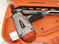 Paslode nagelschieter - afbeelding 3 van  6