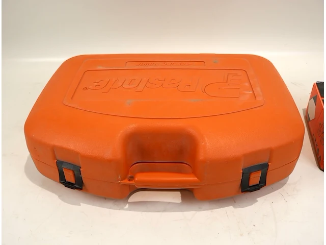 Paslode nagelschieter - afbeelding 5 van  6