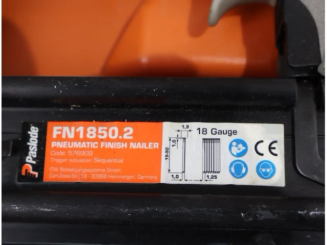 Paslode nagelschieter - afbeelding 3 van  6