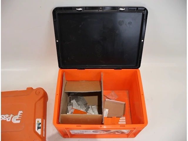 Paslode nagelschieter - afbeelding 4 van  6