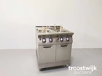 Pasta cooker