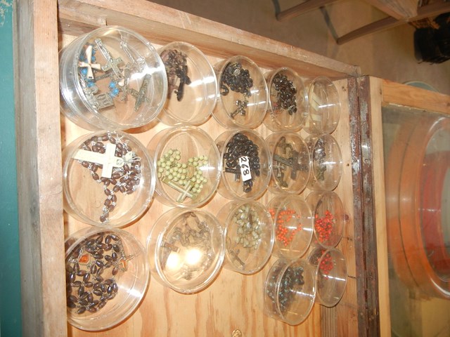 Paternosters - afbeelding 2 van  2