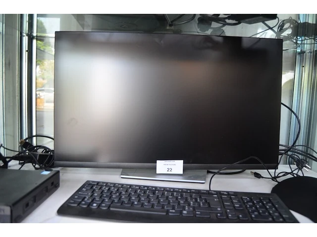 Pc bestaande uit centrale eenheid lenovo think center 12ln, monitor dell flat panel p2722he , toetsenbord lenovo , draadloze muis logitech (8,18,19,21) - afbeelding 6 van  7