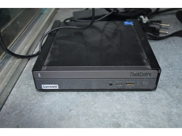 Pc bestaande uit centrale eenheid lenovo think center 12ln, monitor hp la2306x (13,19) - afbeelding 4 van  7