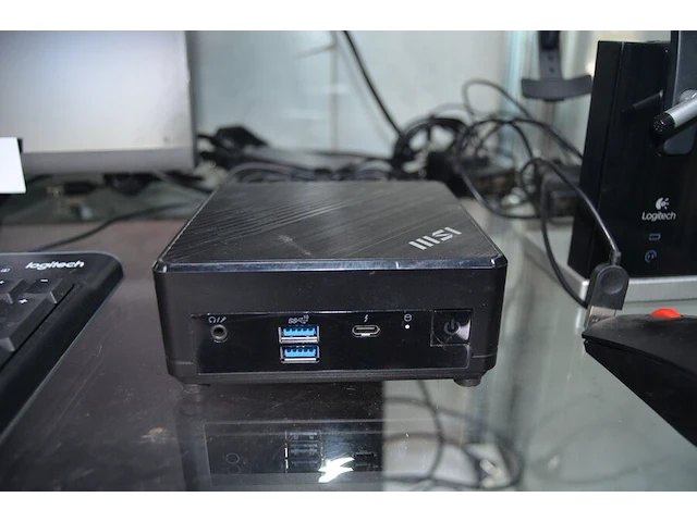 Pc bestaande uit centrale eenheid msi intel wi-fi ge , monitor dell flat panel p2722he , toetsenbord logitech , muis lenovo, headset logitech a-00058 , camera jolly comb h606 (5,6,7,14,17,20) - afbeelding 2 van  9