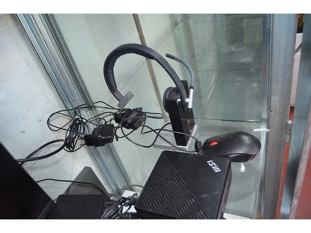 Pc bestaande uit centrale eenheid msi intel wi-fi ge , monitor dell flat panel p2722he , toetsenbord logitech , muis lenovo, headset logitech a-00058 , camera jolly comb h606 (5,6,7,14,17,20) - afbeelding 9 van  9
