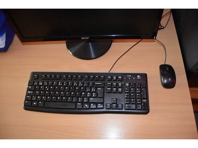 Pc configuratie met scherm acer p226hq , toetensbord logitech en muis, printer epson et-2721 (1373,1374) - afbeelding 11 van  11