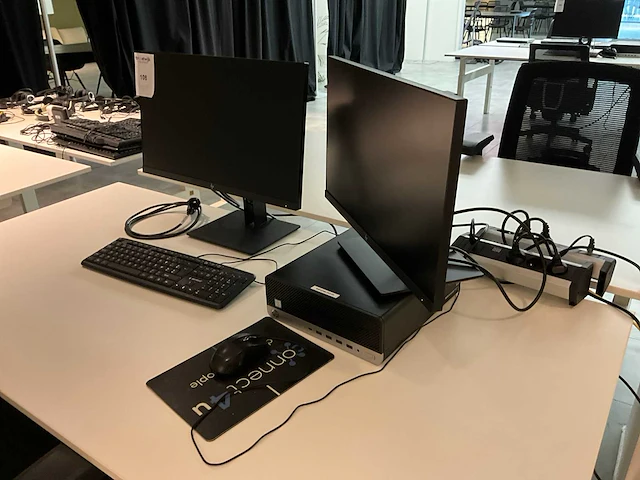 Pc configuratie - afbeelding 1 van  8
