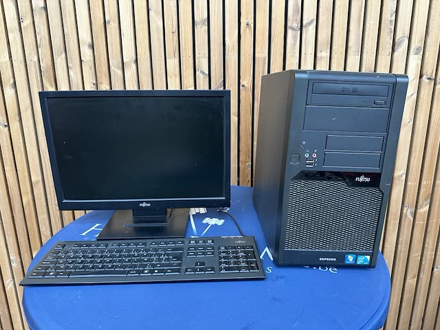 Pc fujitsu - afbeelding 1 van  4