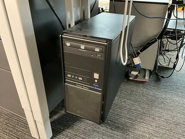 Pc opstelling coolermaster/aoc - afbeelding 2 van  5
