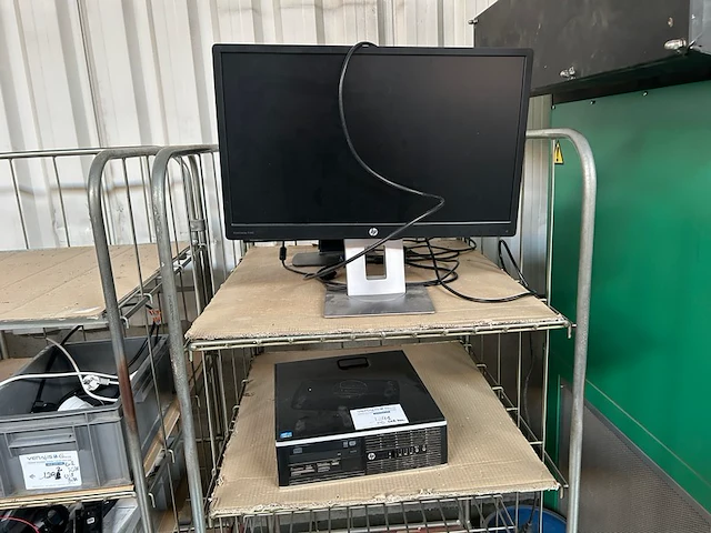 Pc - afbeelding 1 van  6
