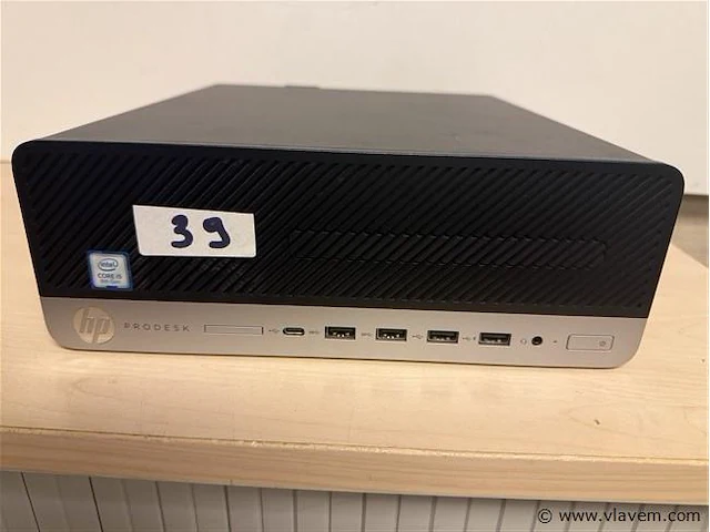Pc - afbeelding 1 van  2