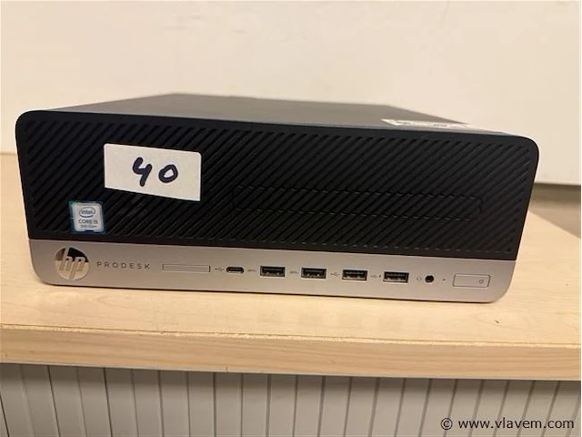 Pc - afbeelding 1 van  2