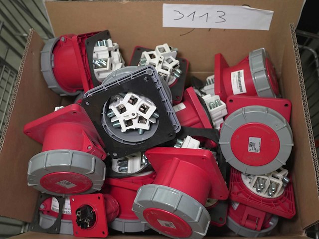 Pce - chassis female 380/125/5 - other electrical accessories (20x) - afbeelding 1 van  1