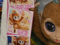 Peanut the play monkey - afbeelding 3 van  3