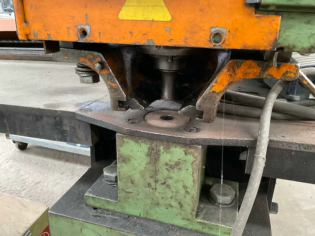 Peddinghaus hydraulic 1250 ponsmachine - afbeelding 7 van  7