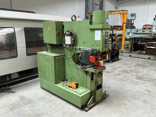 Peddinghaus hydraulic 1400n ponsmachine - afbeelding 1 van  9