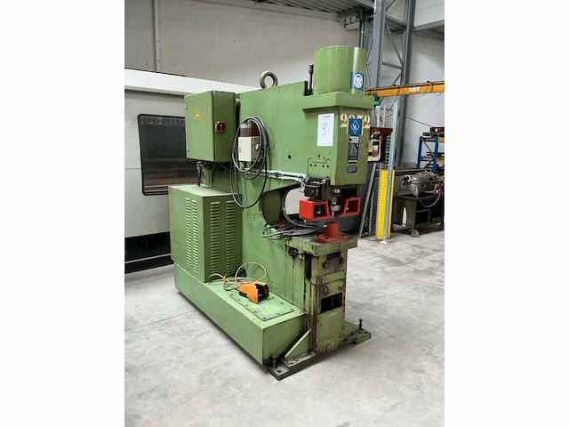 Peddinghaus hydraulic 1400n ponsmachine - afbeelding 2 van  9