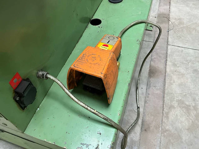 Peddinghaus hydraulic 800 ponsmachine - afbeelding 11 van  11