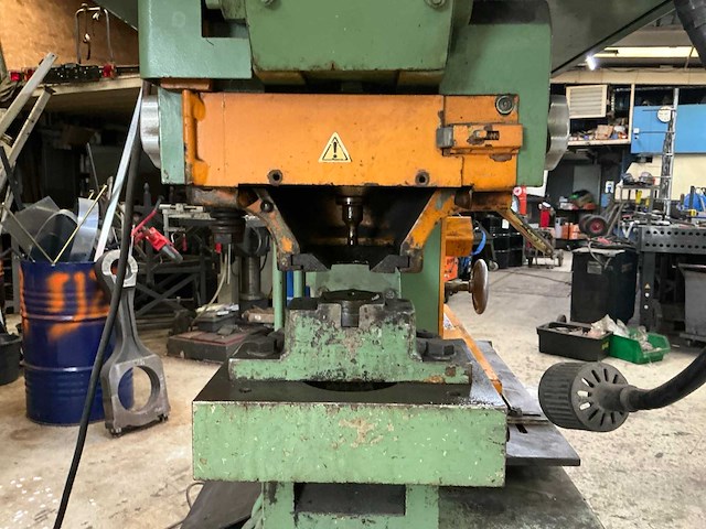 Peddinghaus peddimax 601 pons- en knipmachine - afbeelding 9 van  12