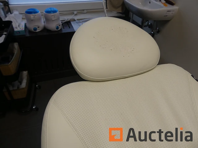 Pedicure zetel en lichaamsverzorging, ontlasting verschillend producten - afbeelding 2 van  14