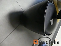 Pedicure zetel en lichaamsverzorging, ontlasting verschillend producten - afbeelding 1 van  14