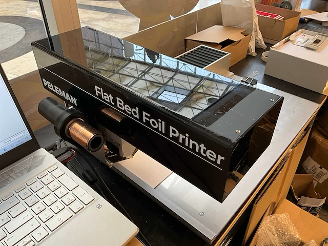 Peleman flatbed foil printer + hp laptop incl. software - afbeelding 1 van  9
