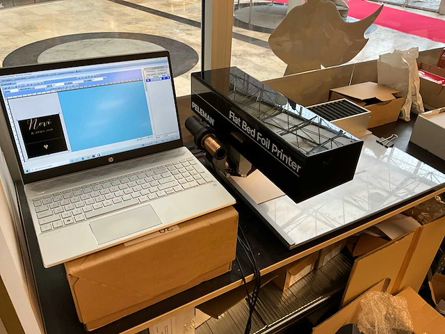 Peleman flatbed foil printer + hp laptop incl. software - afbeelding 3 van  9
