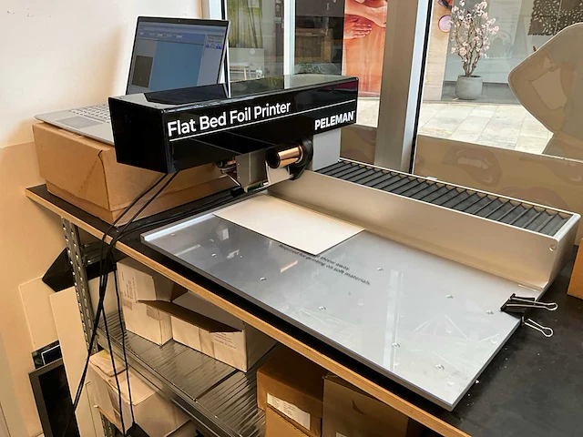 Peleman flatbed foil printer + hp laptop incl. software - afbeelding 7 van  9