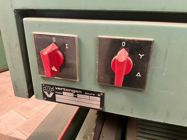 Pennenbank vertongen model type p04 - afbeelding 9 van  21