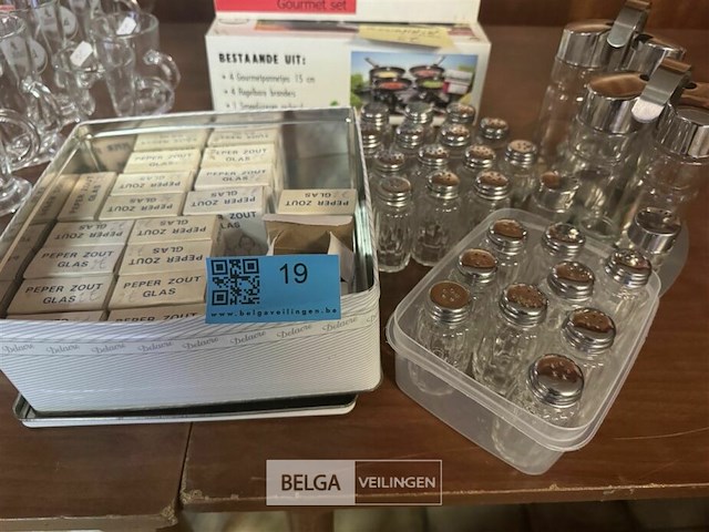 Peper en zout stellen - afbeelding 1 van  3