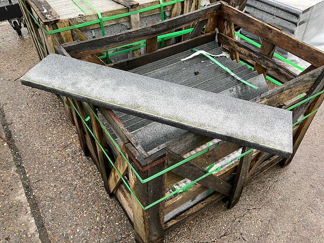 Pepperino dark 109 lm - afbeelding 1 van  6