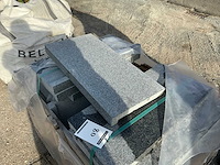 Pepperino dark zwembadboordsteen ca 28,8 lm - afbeelding 2 van  5