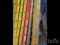 Perfect aluminium drievoudige ladder - afbeelding 5 van  6