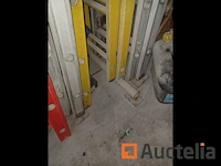 Perfect aluminium drievoudige ladder - afbeelding 6 van  6