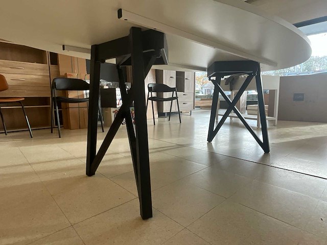 Perfecta wacko eetkamertafel - afbeelding 3 van  14