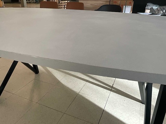 Perfecta wacko eetkamertafel - afbeelding 6 van  14