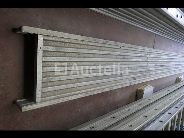 Perfecte aluminium loopbrug - afbeelding 3 van  5