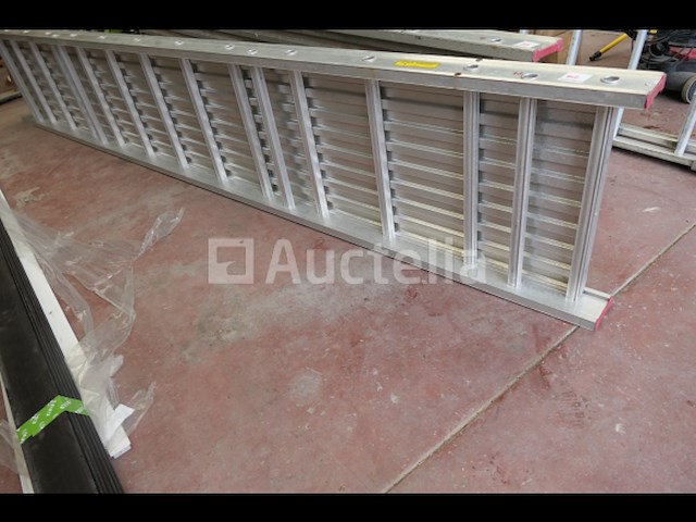 Perfecte aluminium loopbrug - afbeelding 2 van  4