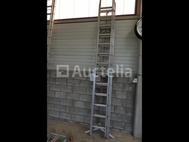 Perfecty aluminium ladder met drievoudig element - afbeelding 5 van  6