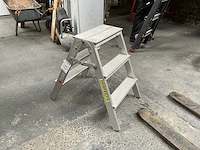 Perfecty aluminium trapladder - afbeelding 1 van  2