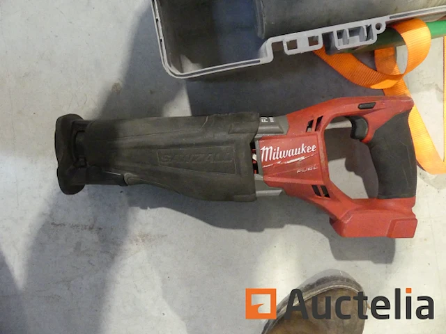 Perforator-breekhamer hitachi dh38ms, reciprozaag milwaukee m18 csx - afbeelding 7 van  9